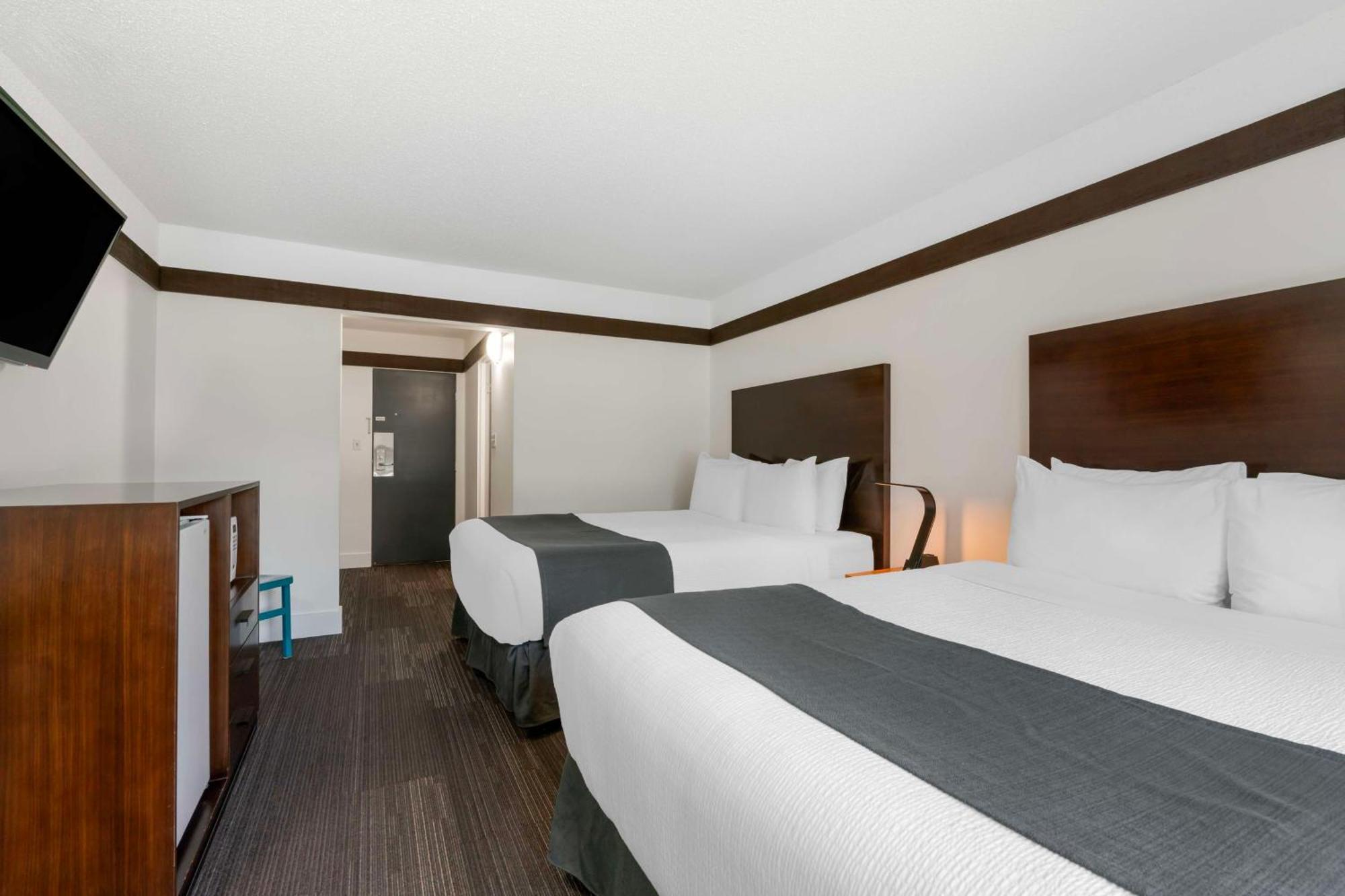 Stoke Hotel Surestay Collection By Best Western 雷夫尔斯托克 外观 照片