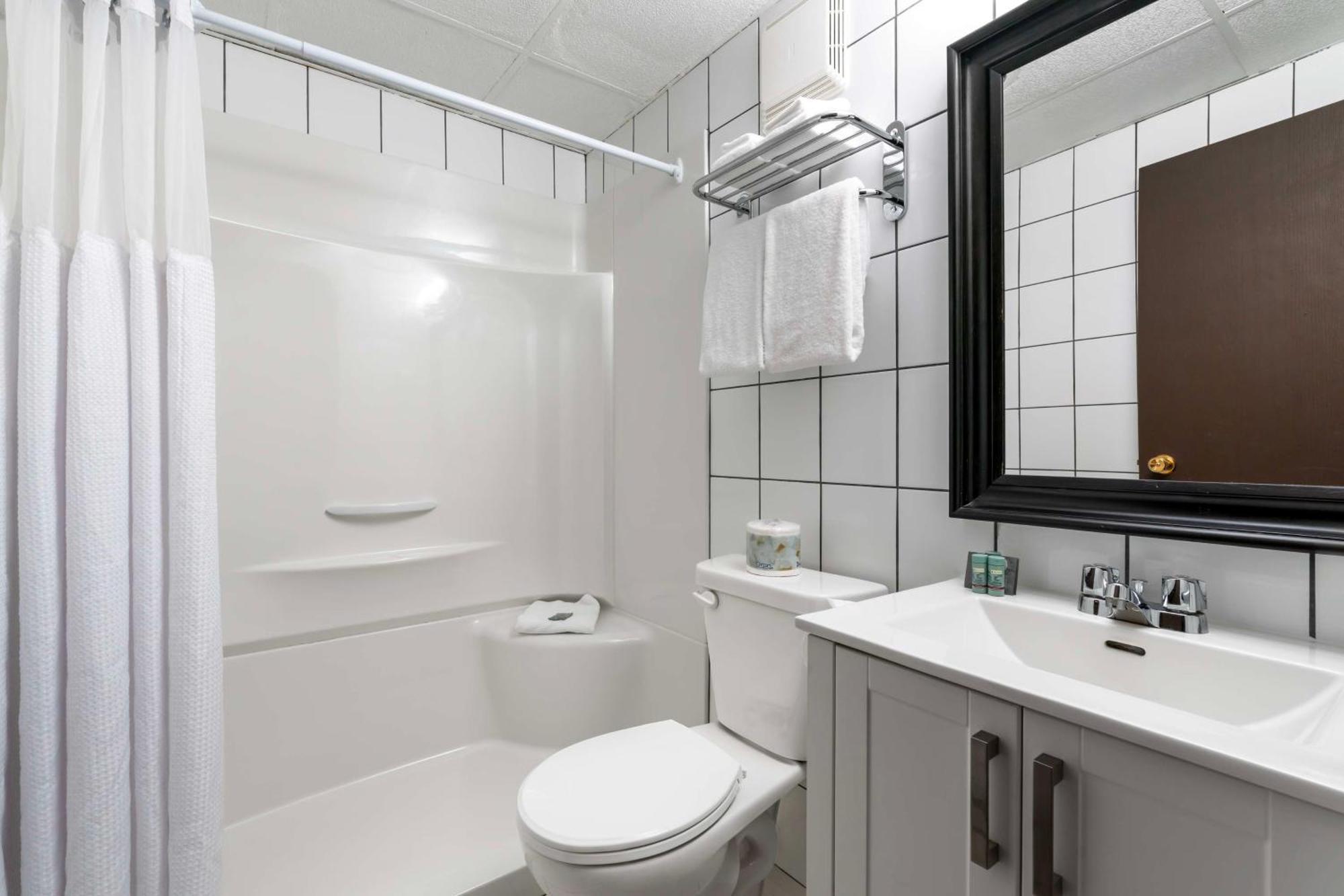 Stoke Hotel Surestay Collection By Best Western 雷夫尔斯托克 外观 照片